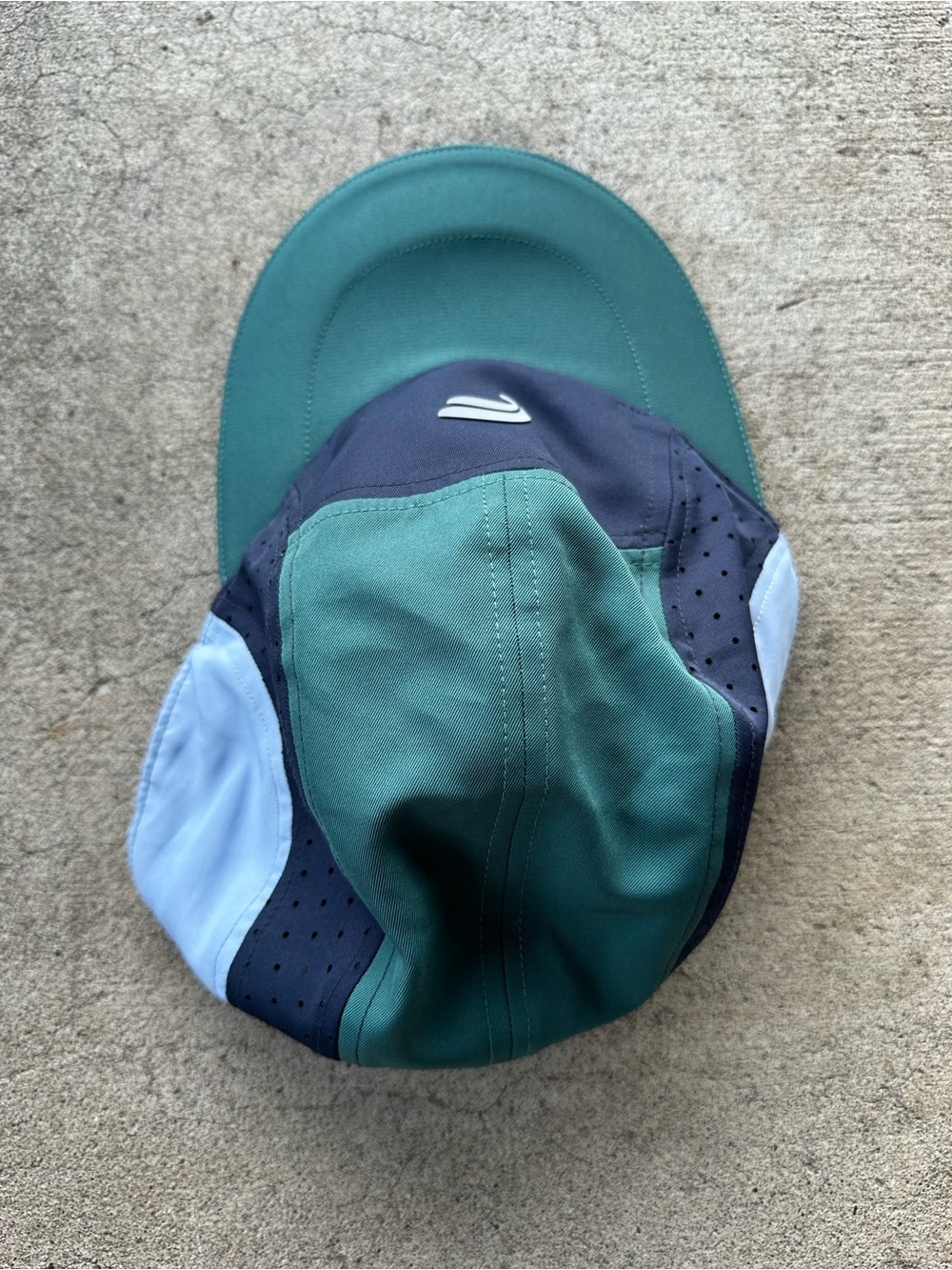 Fabletics The Active Hat - Picture 5 of 7